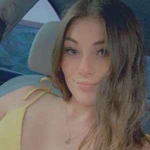 Meet your Posher, Danyelle